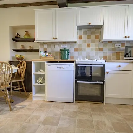 The Old Potting Shed בית נופש